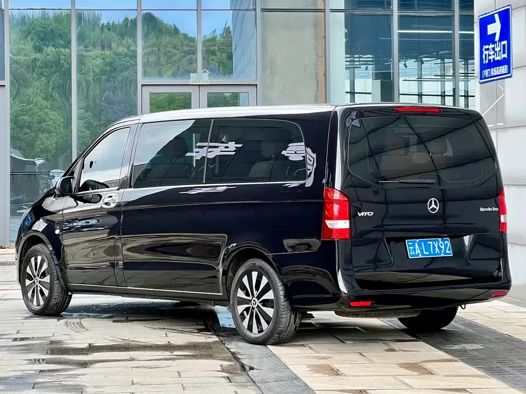Mercedes-Benz Vito — фото 7