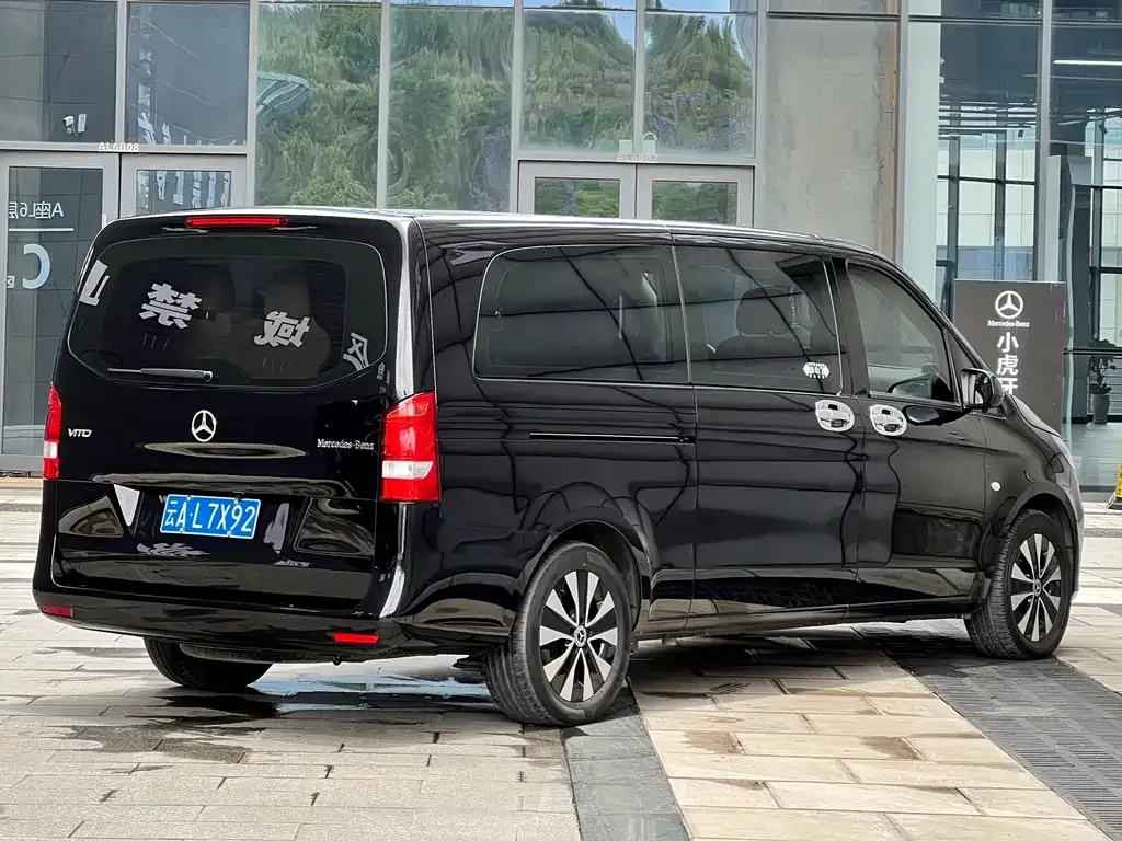 Mercedes-Benz Vito — фото 10