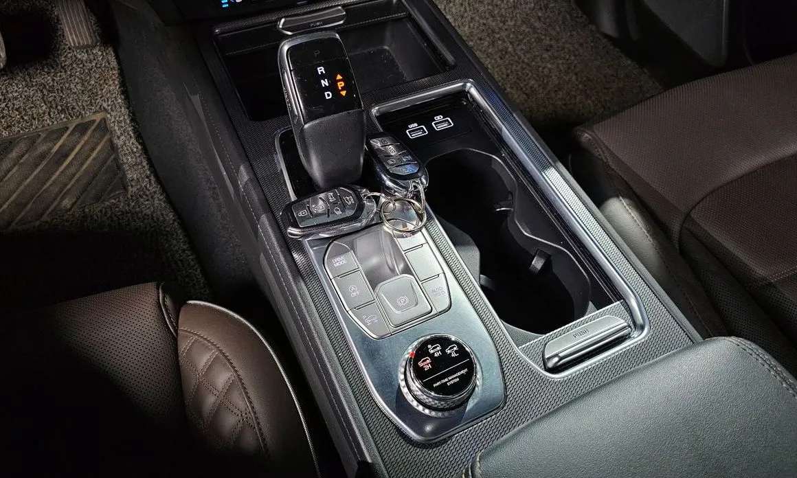 KG Mobility (Ssangyong) Rexton — фото 10