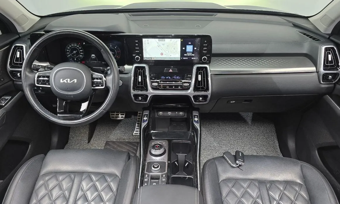 Kia Sorento — фото 7