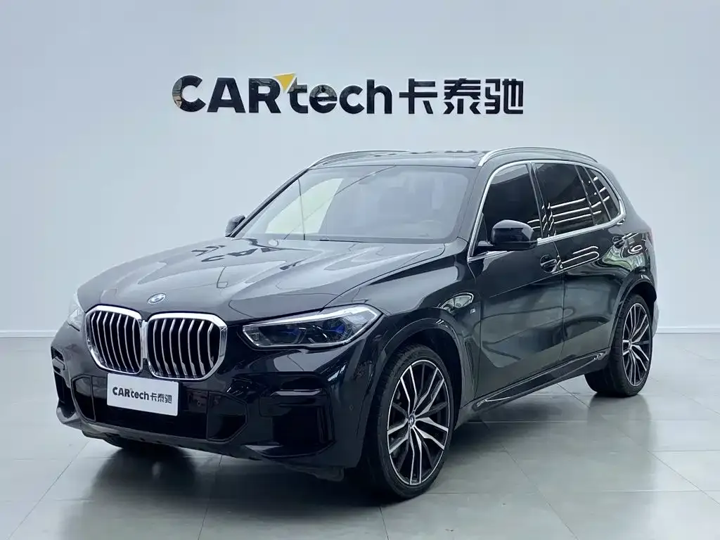 BMW X5 — фото 1
