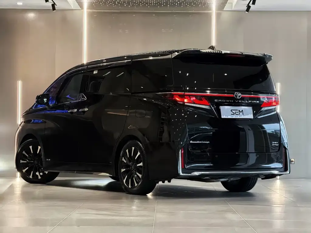 Toyota Vellfire — фото 4