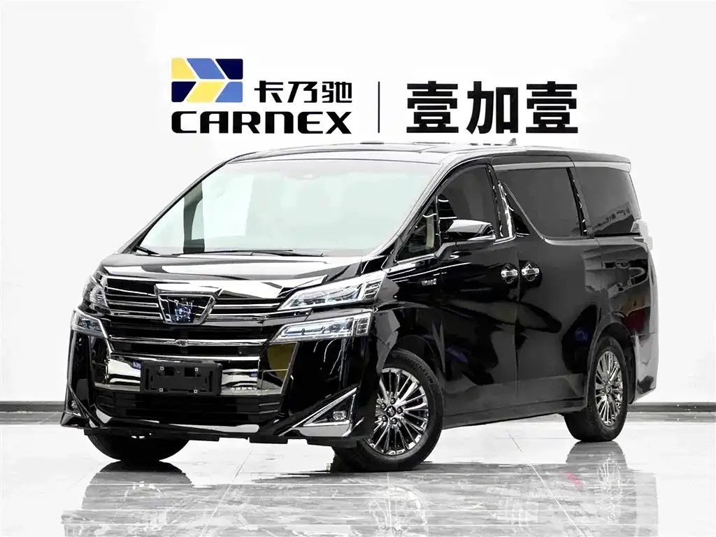 Toyota Vellfire — фото 1