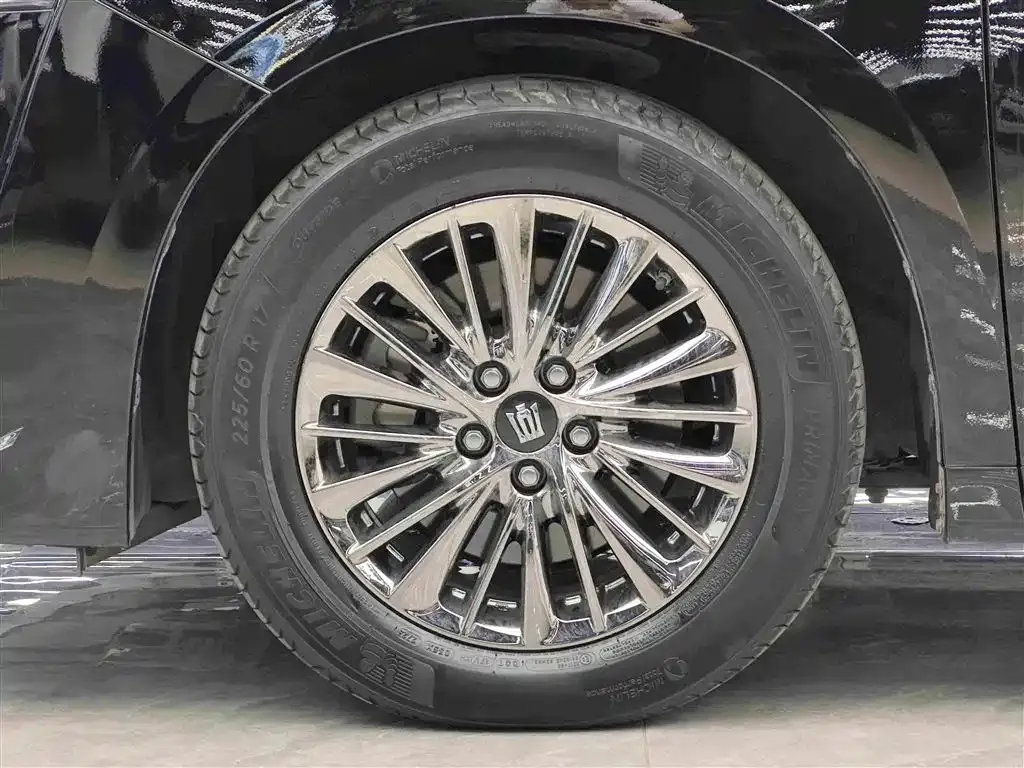 Toyota Vellfire — фото 5