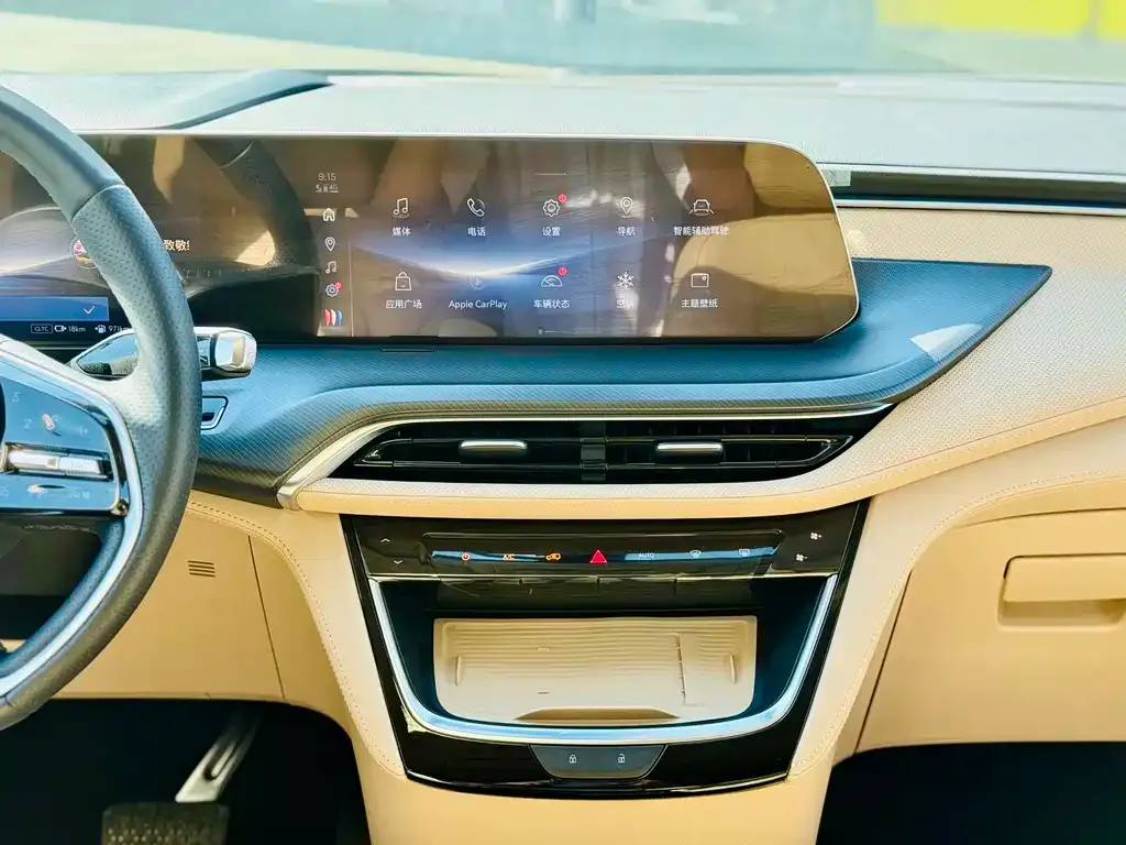 Buick GL8 Hybrid — фото 9