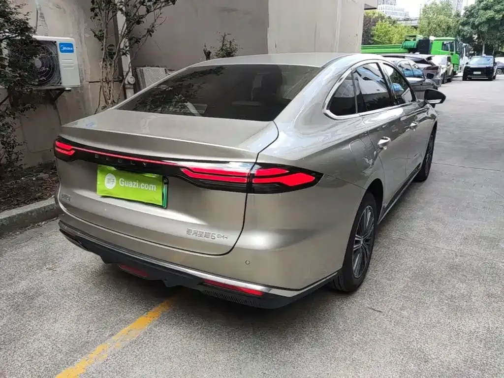 Geely Galaxy Xingyao 6 — фото 10