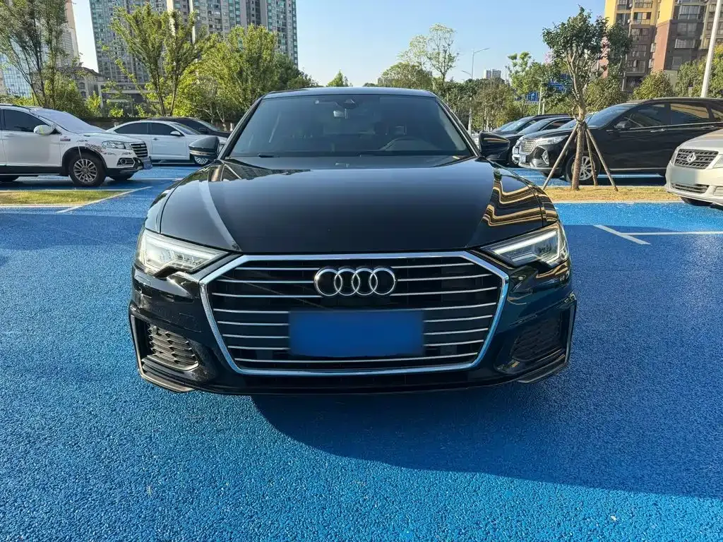 Audi A6L — фото 6