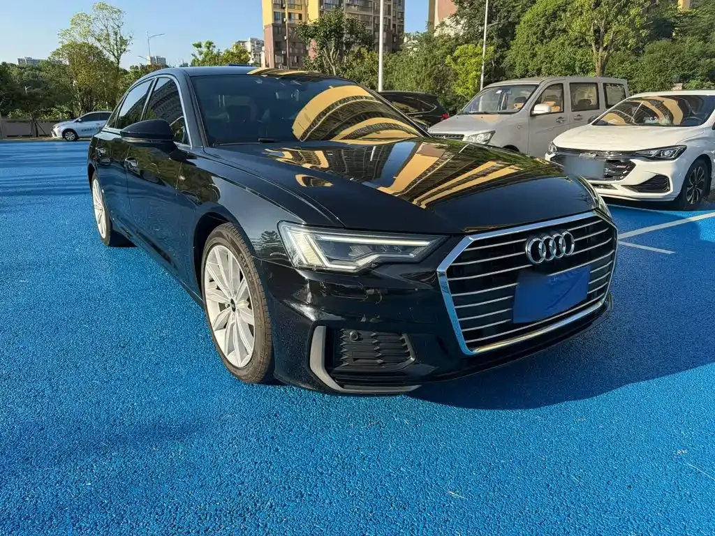 Audi A6L — фото 10
