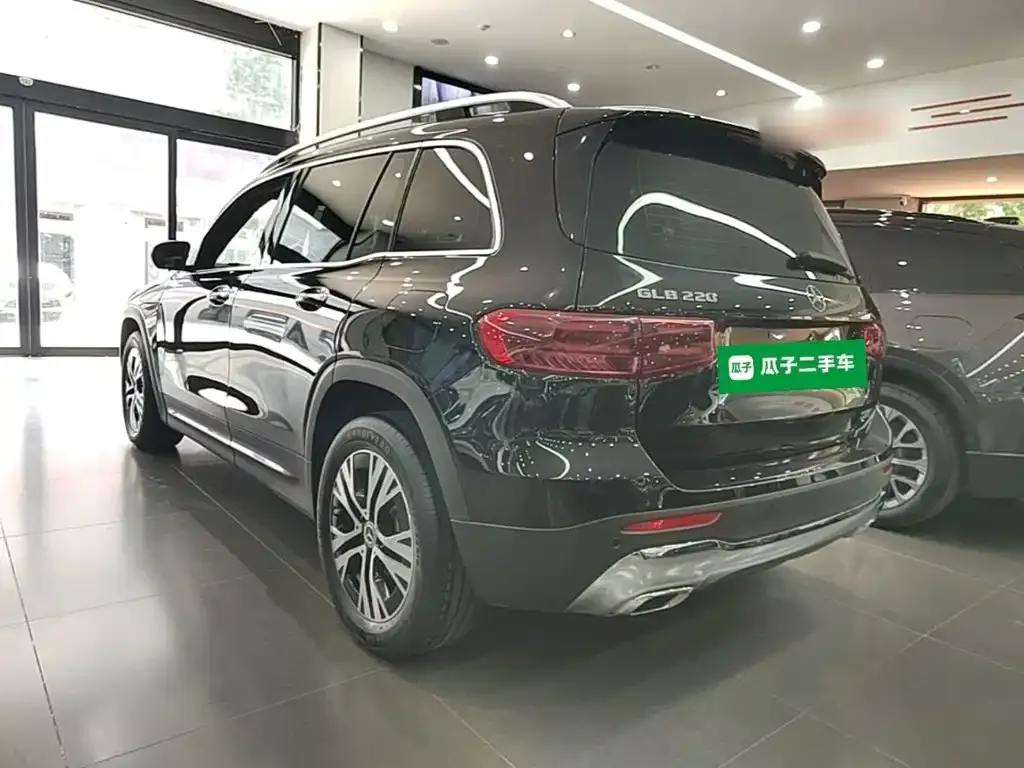 Mercedes-Benz GLB — фото 5