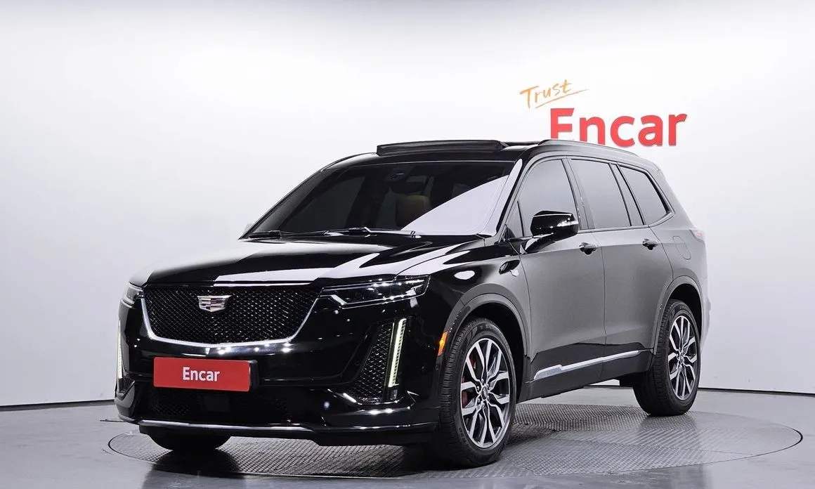 Cadillac XT6 — фото 1