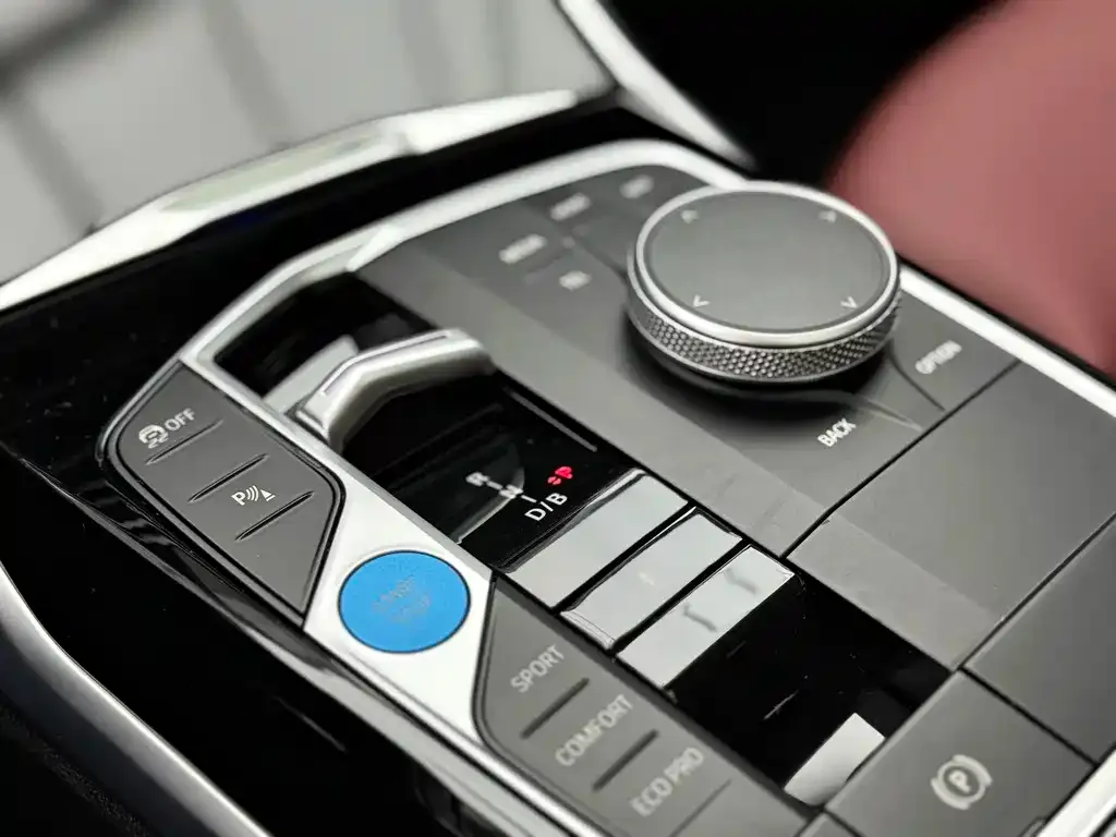 BMW i3 — фото 5