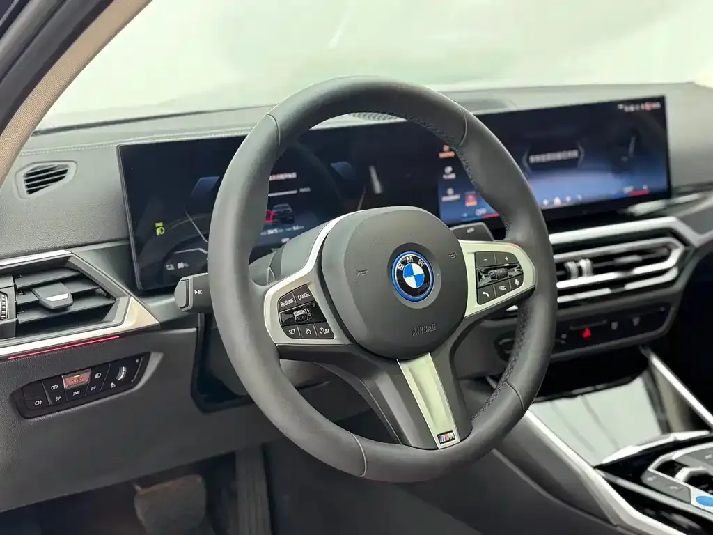 BMW i3 — фото 8