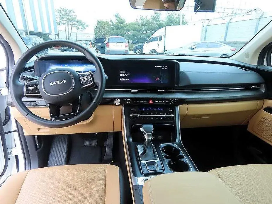 Kia Carnival — фото 10