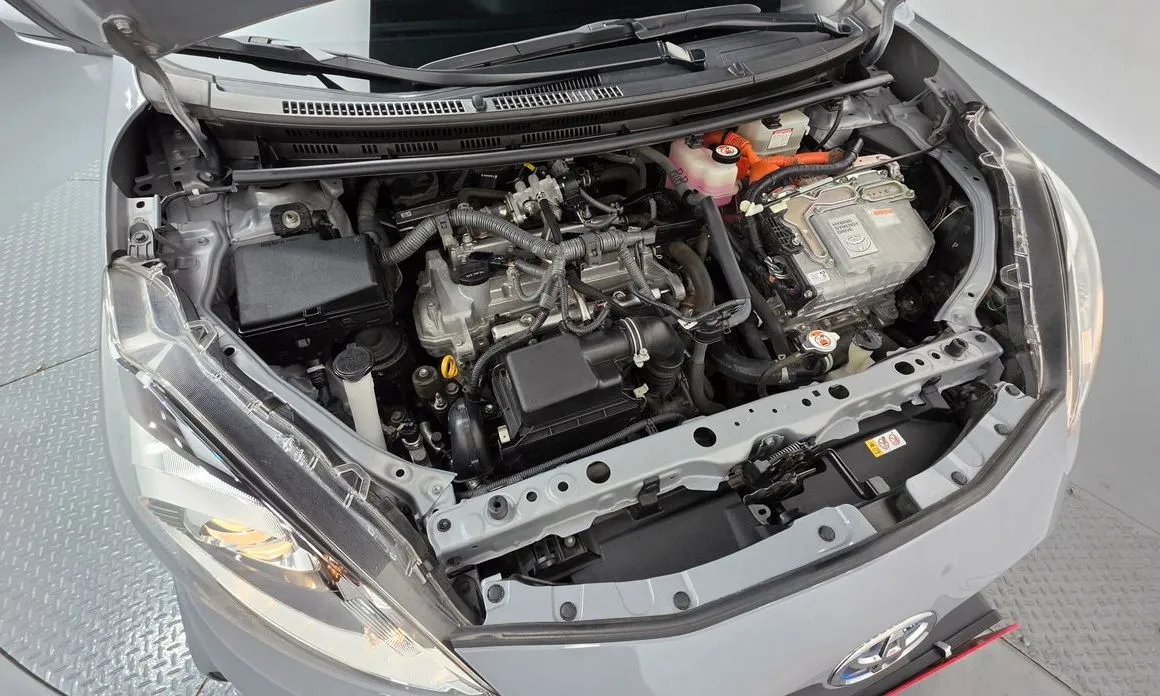 Toyota Prius — фото 8