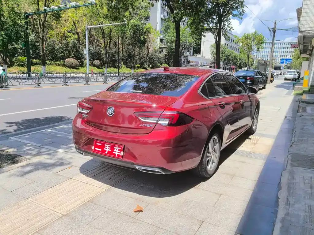 Buick Regal — фото 10