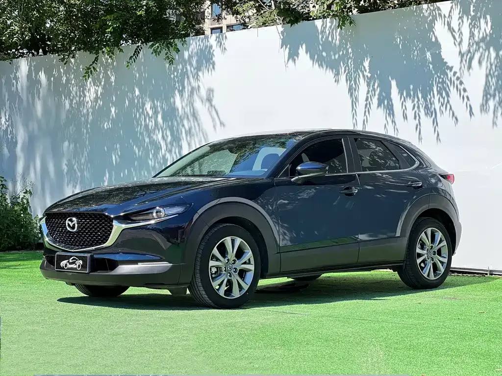 Mazda CX-30 — фото 1