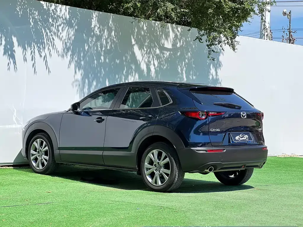 Mazda CX-30 — фото 10