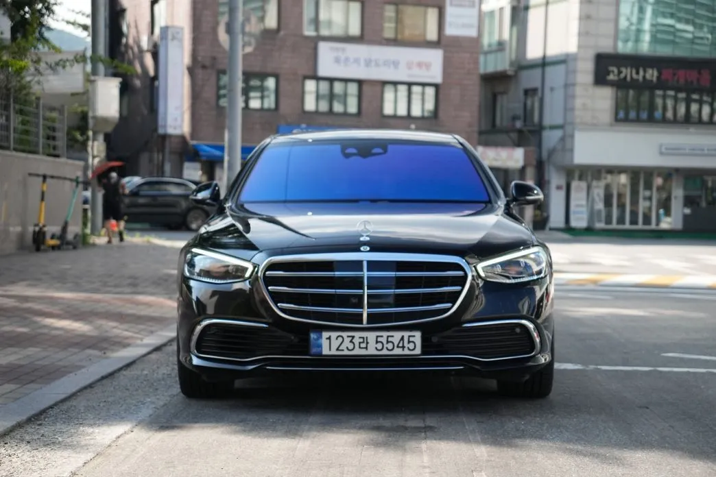 Mercedes-Benz S-Class — фото 1