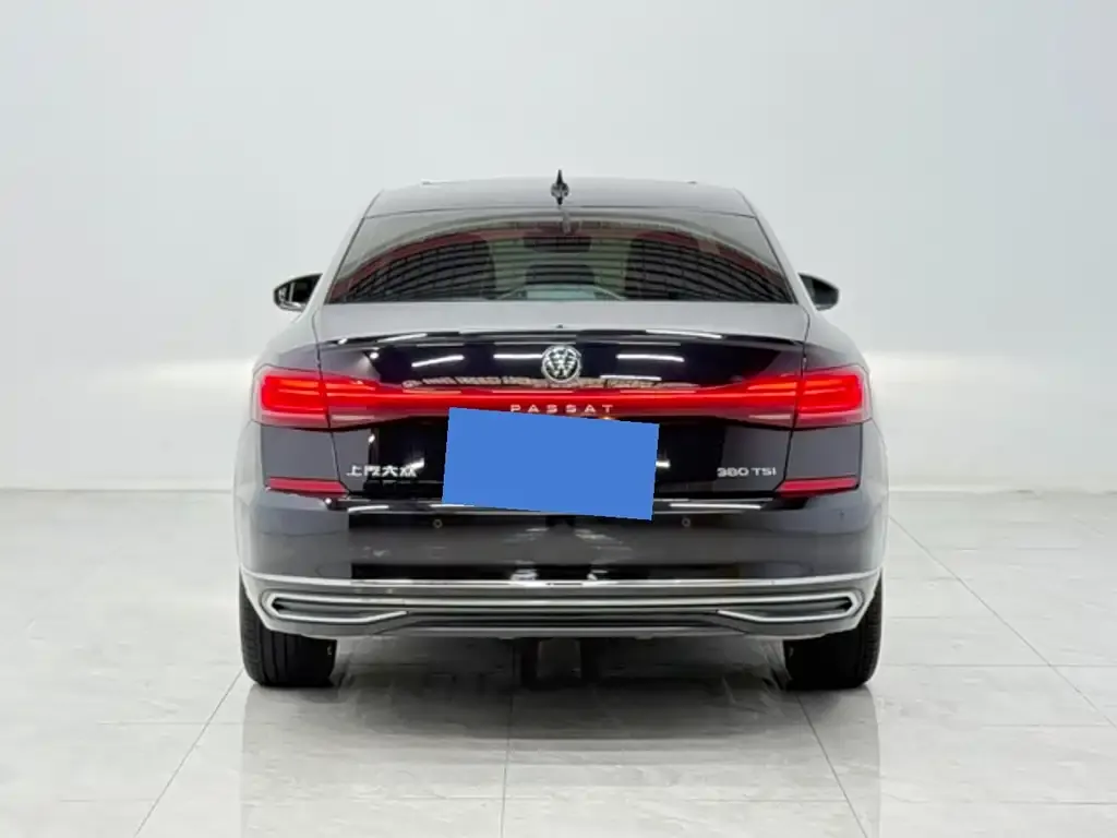 Volkswagen Passat — фото 10