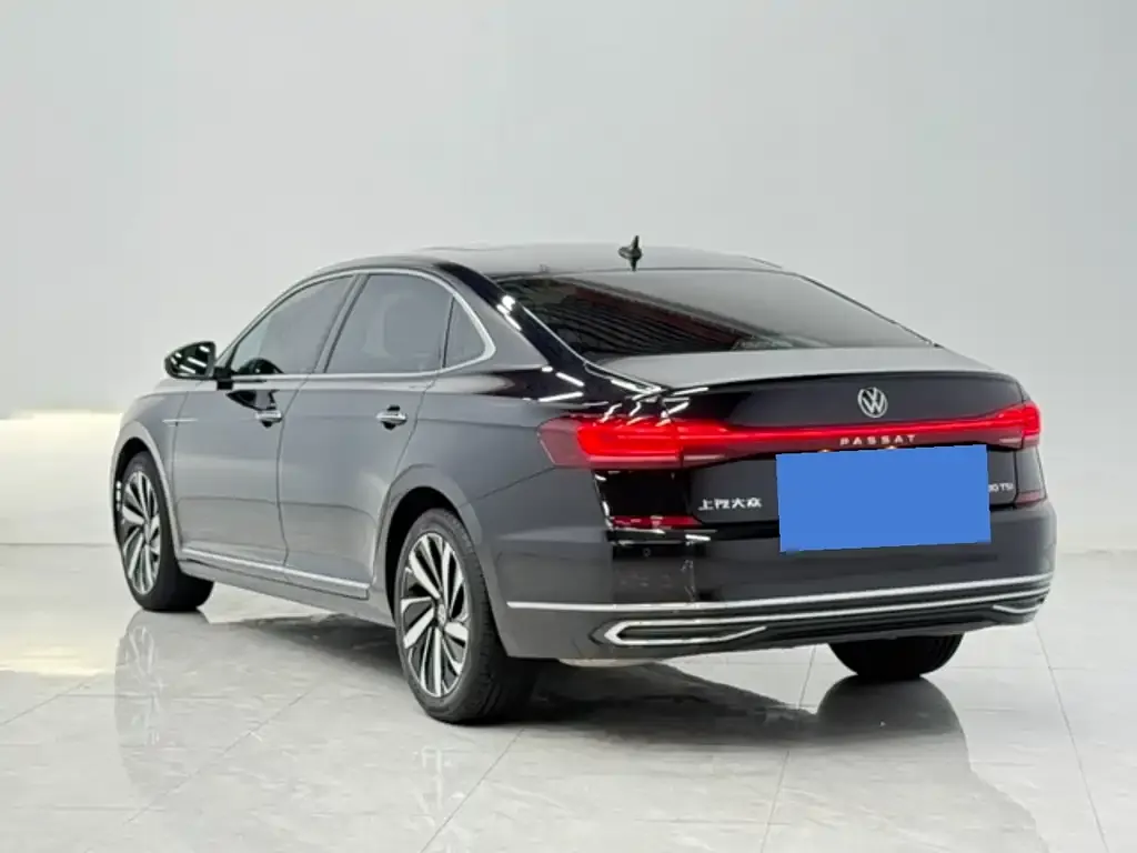 Volkswagen Passat — фото 3