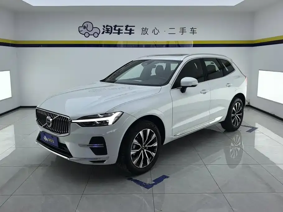 Volvo XC60 — фото 1