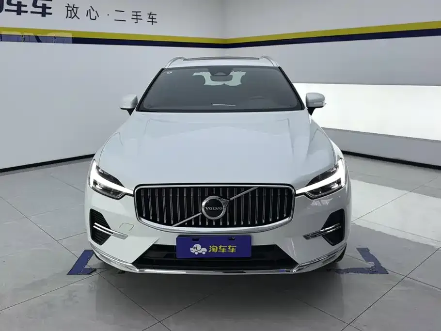 Volvo XC60 — фото 9