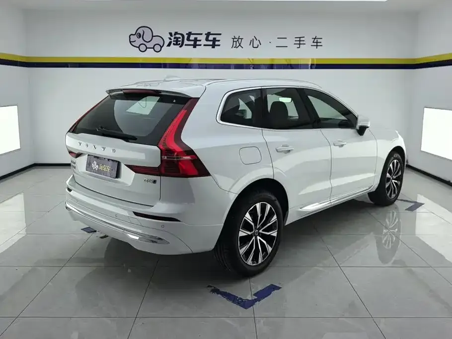 Volvo XC60 — фото 2