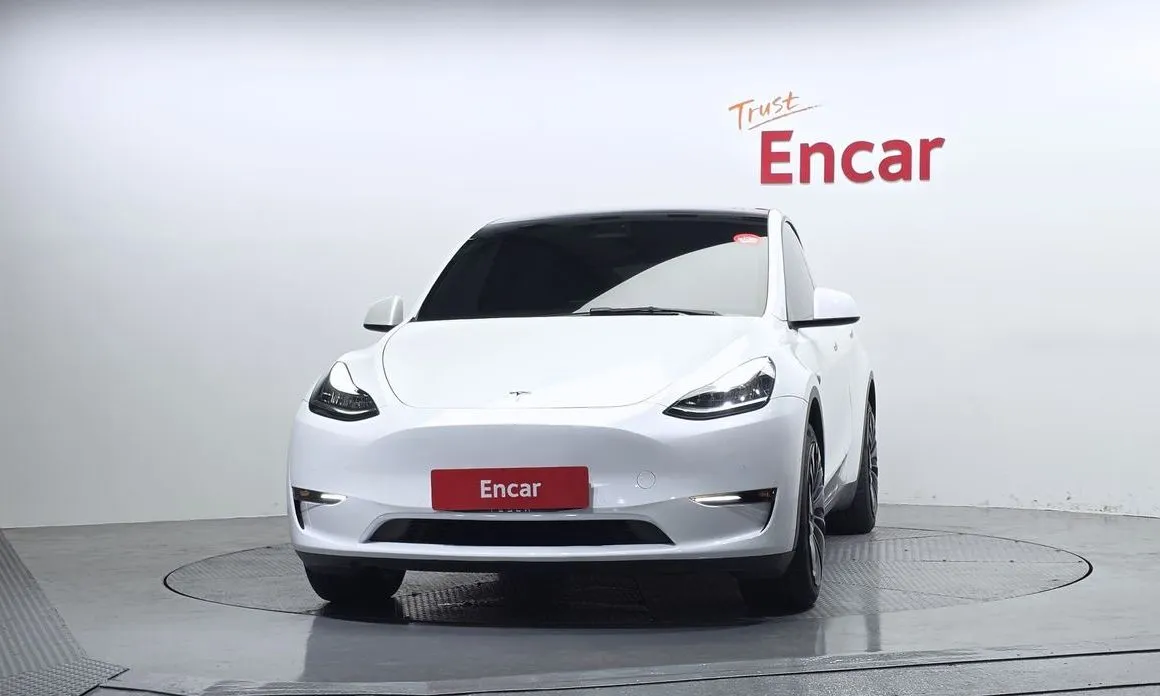 Tesla Model Y — фото 6