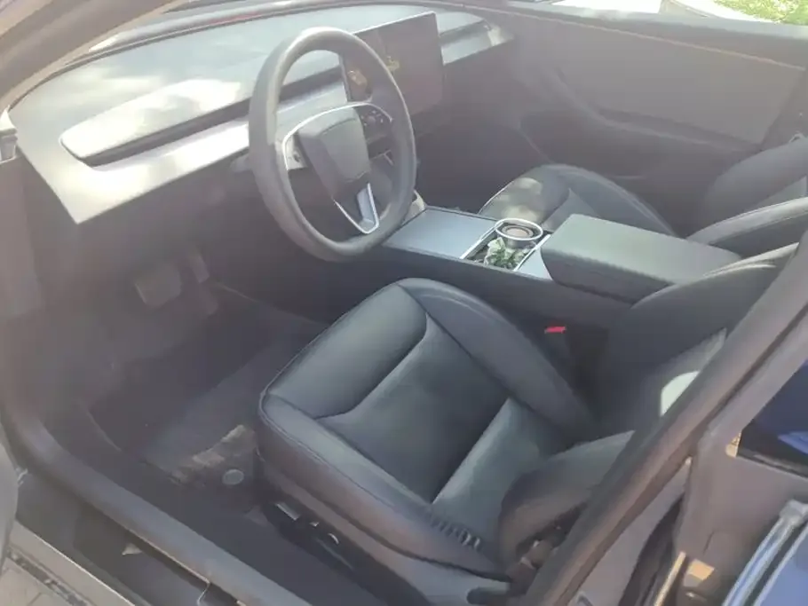 Tesla Model 3 — фото 2