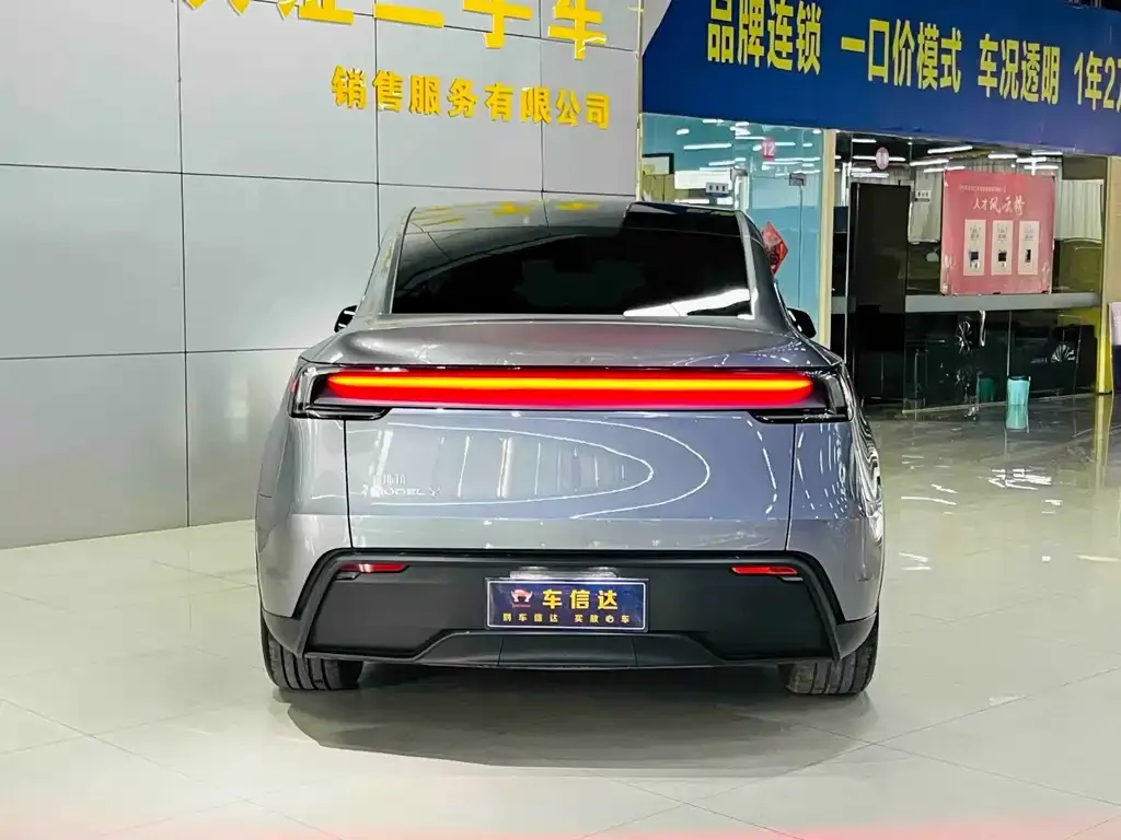 Tesla Model Y — фото 4