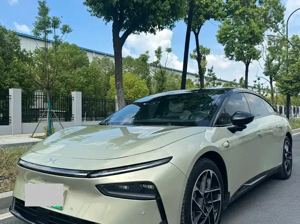 XPeng P7+ — фото 1