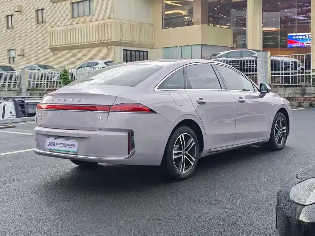 Roewe M7 DMH — фото 3