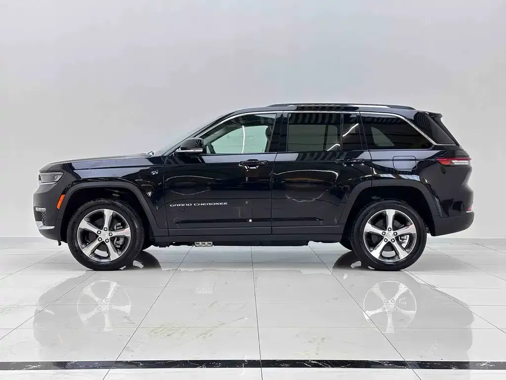 Jeep Grand Cherokee 4xe (Import) — фото 6