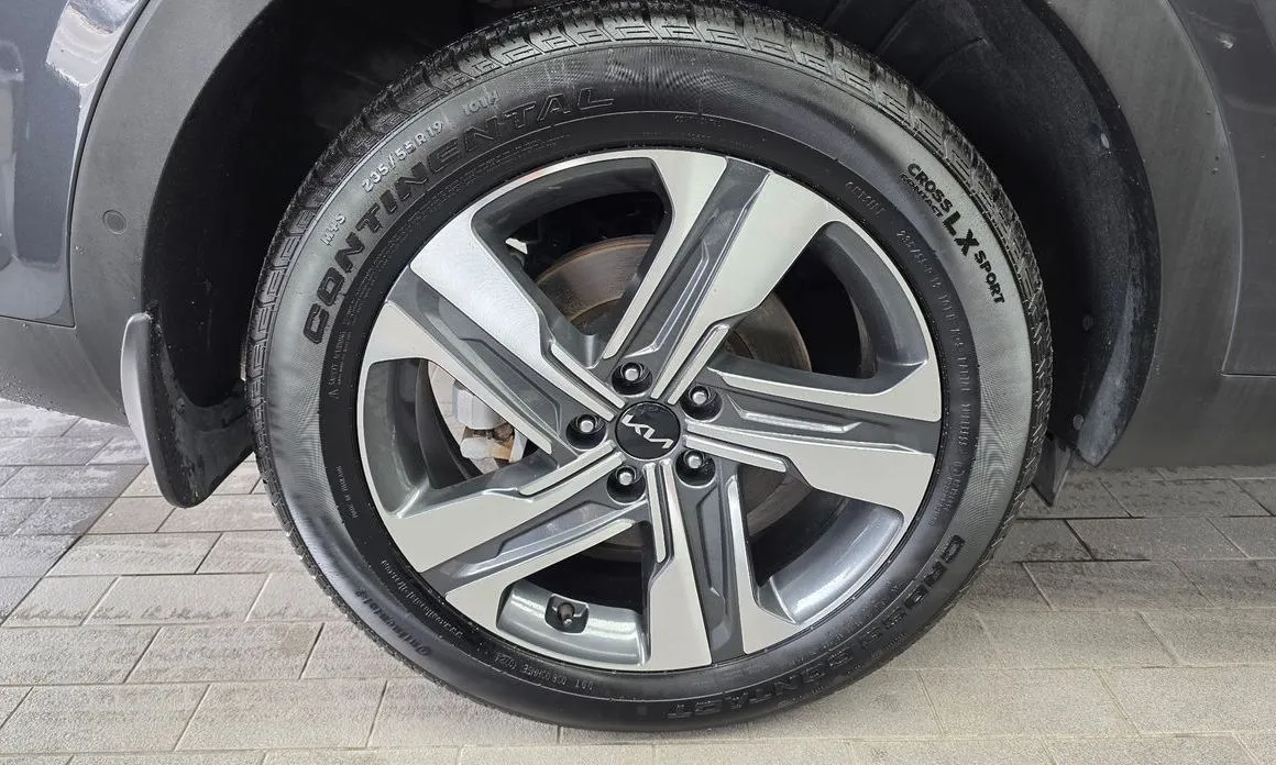 Kia Sorento — фото 10