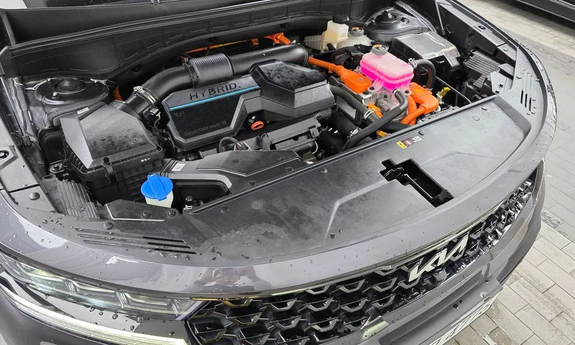 Kia Sorento — фото 7