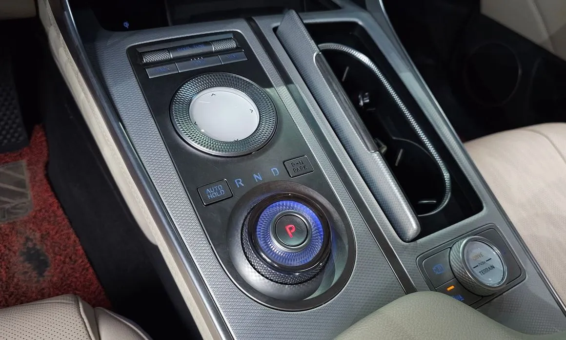 Genesis GV80 — фото 10
