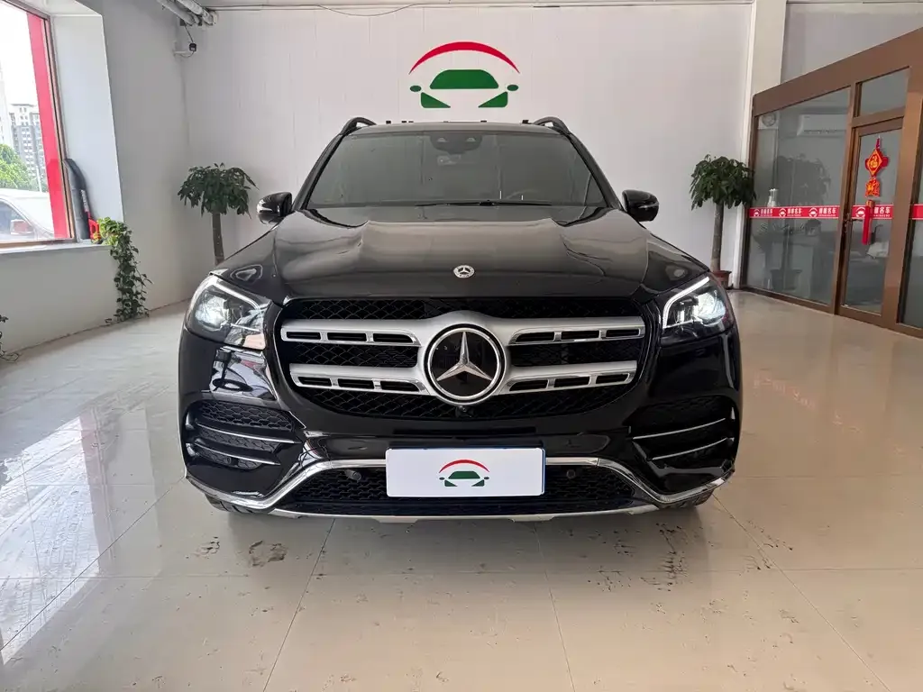 Mercedes-Benz GLS — фото 1