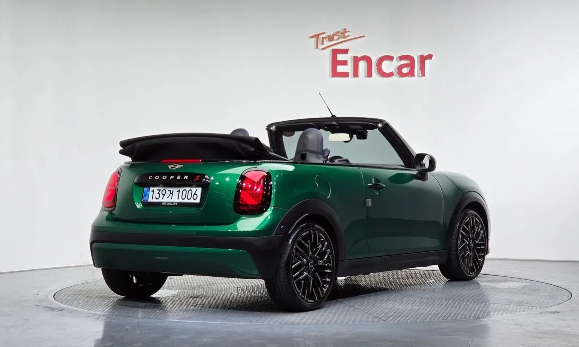 Mini Cooper Convertible — фото 9