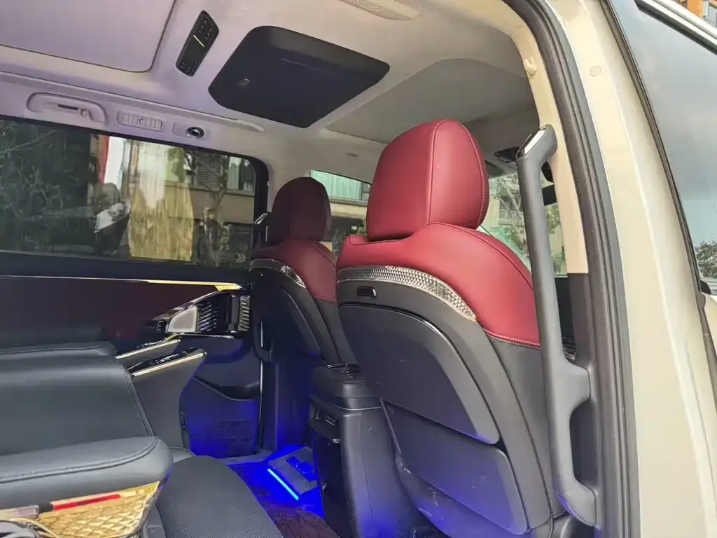 GAC Motor Trumpchi E9 — фото 8