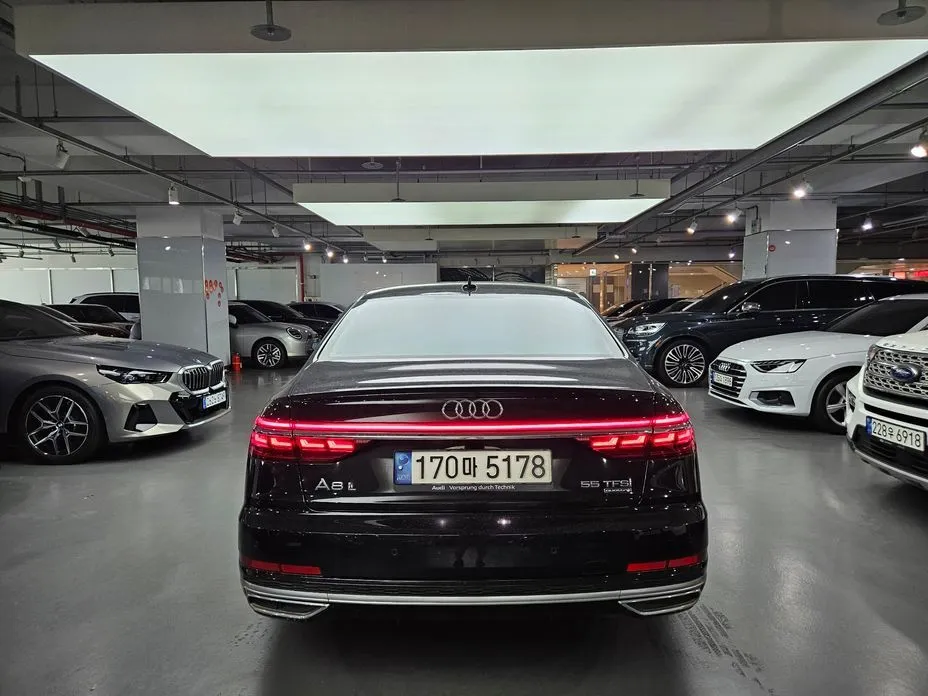 Audi A8 — фото 2