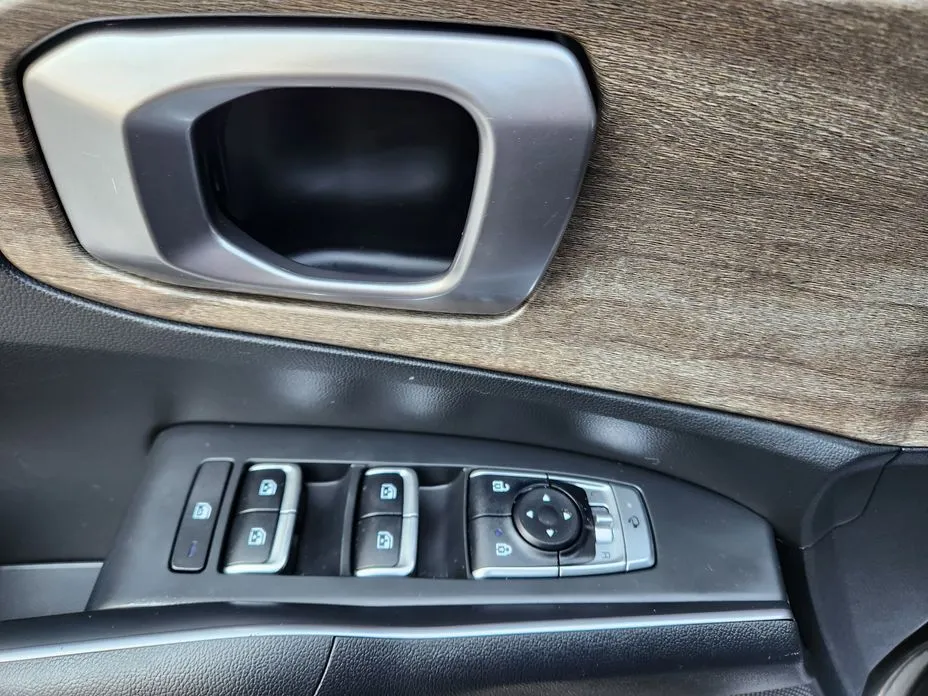Kia Sorento — фото 7