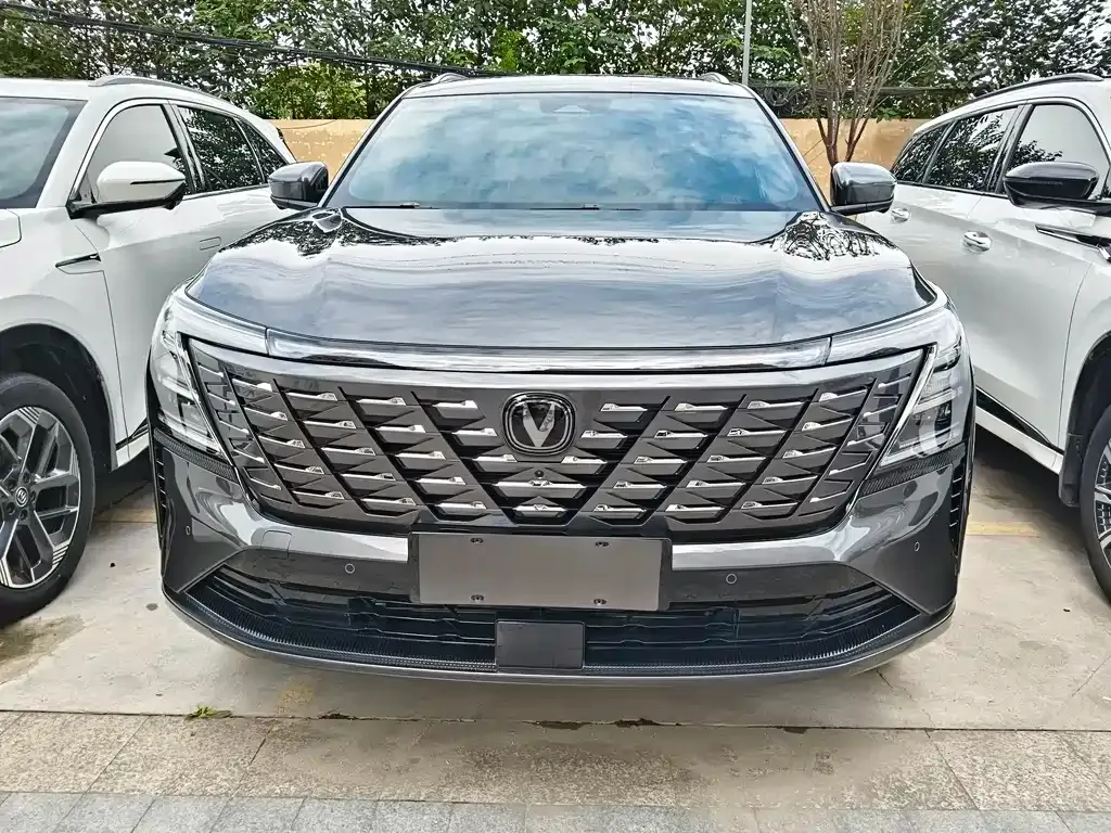 Changan CS75PLUS — фото 10