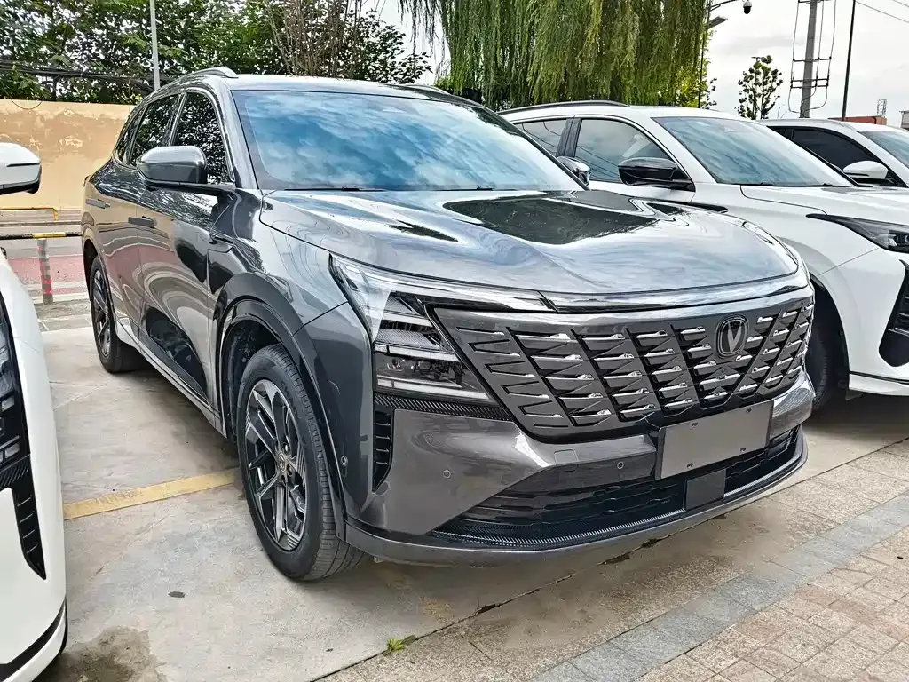 Changan CS75PLUS — фото 9