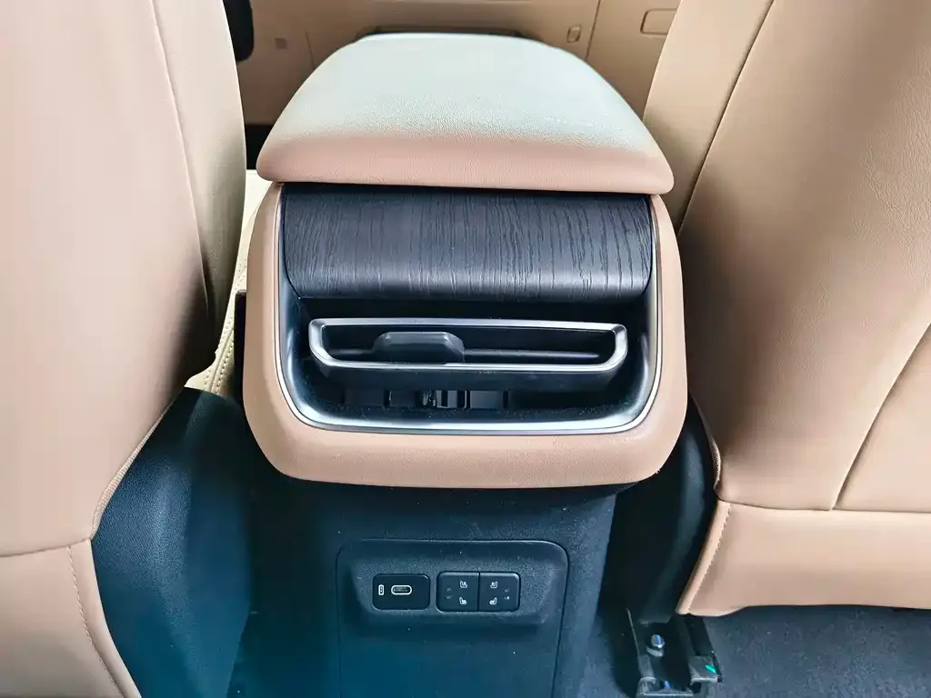 Changan CS75PLUS — фото 2