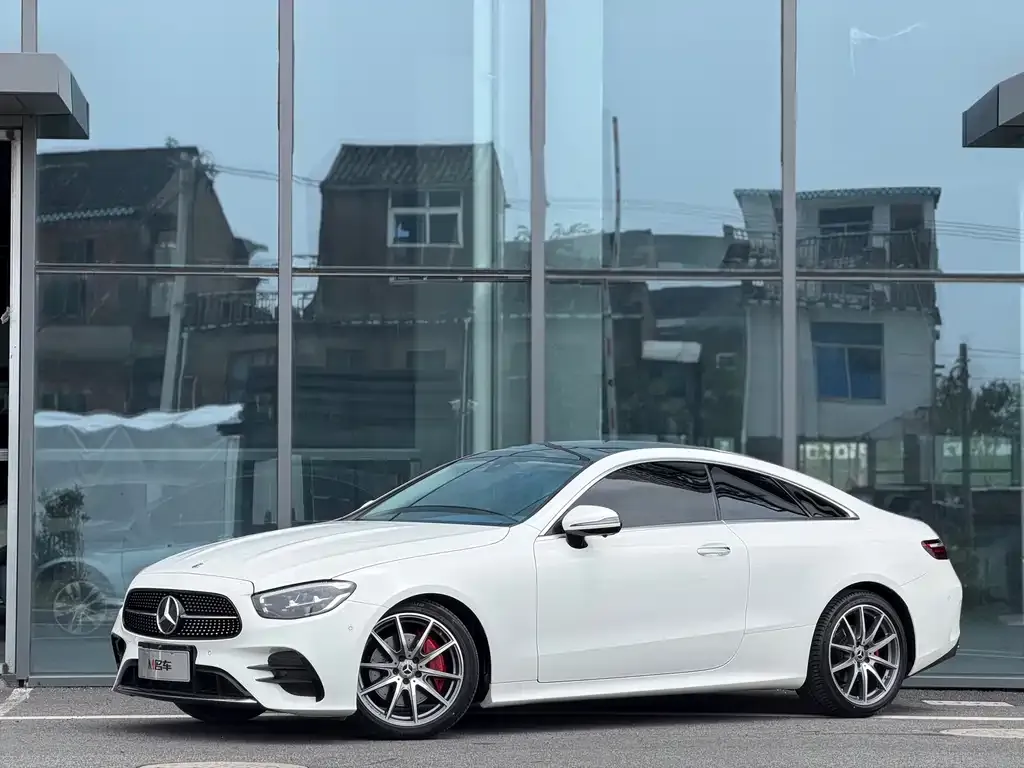 Mercedes-Benz E-Class (Import) — фото 1