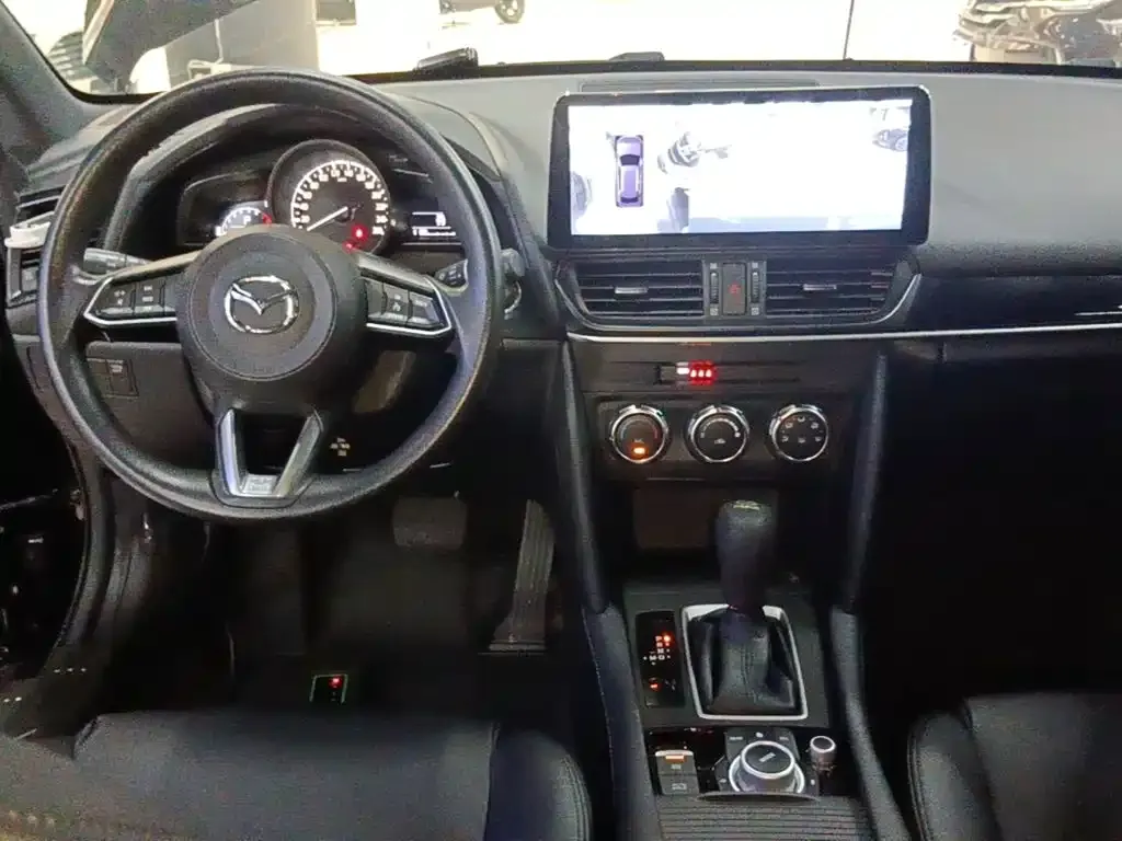 Mazda CX-4 — фото 6