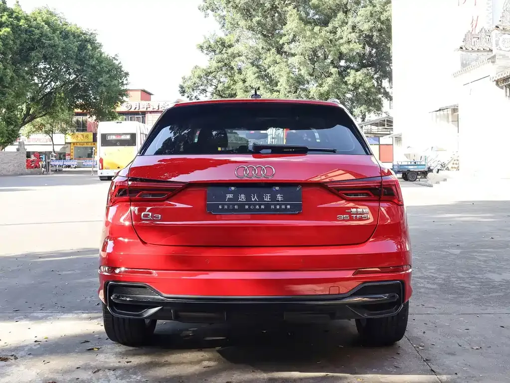Audi Q3 — фото 10