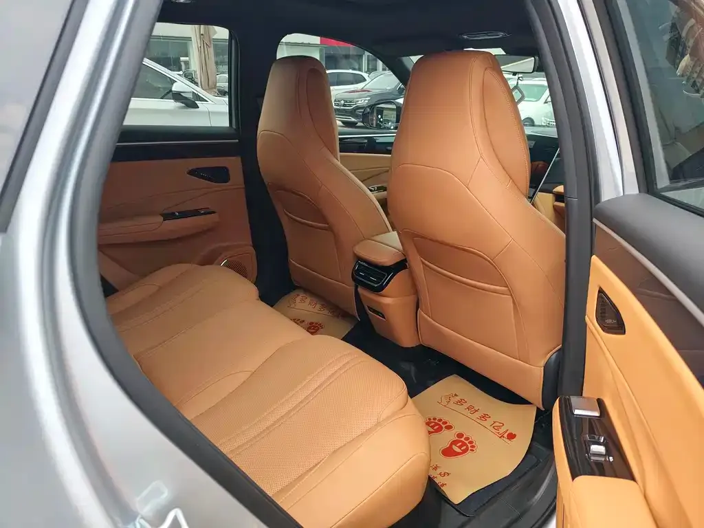 Geely Galaxy L7 — фото 10