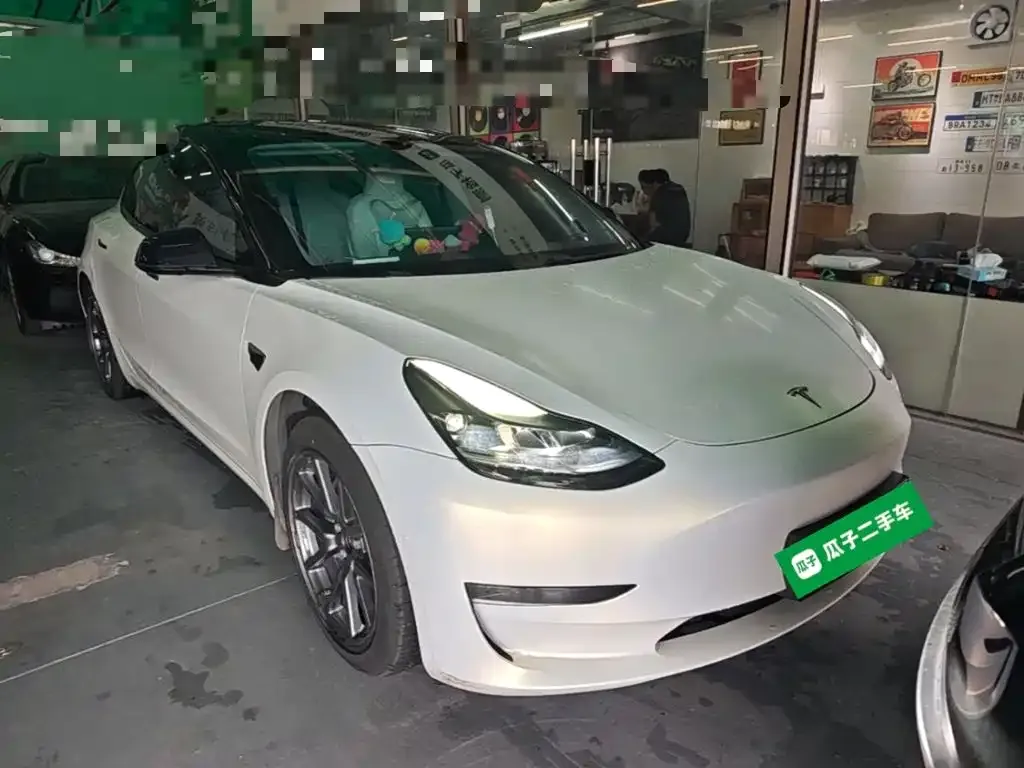 Tesla Model 3 — фото 6