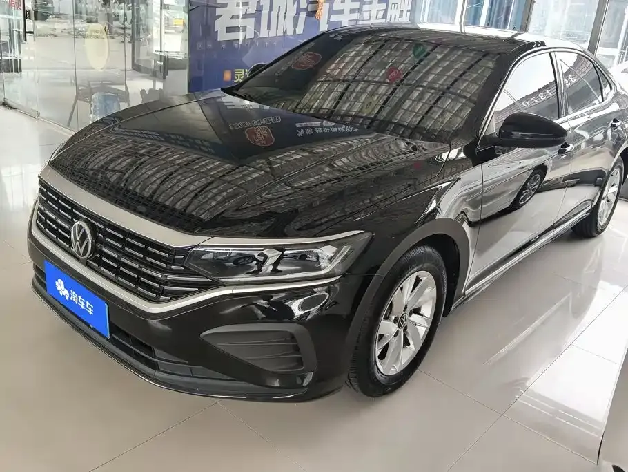 Volkswagen Passat — фото 1
